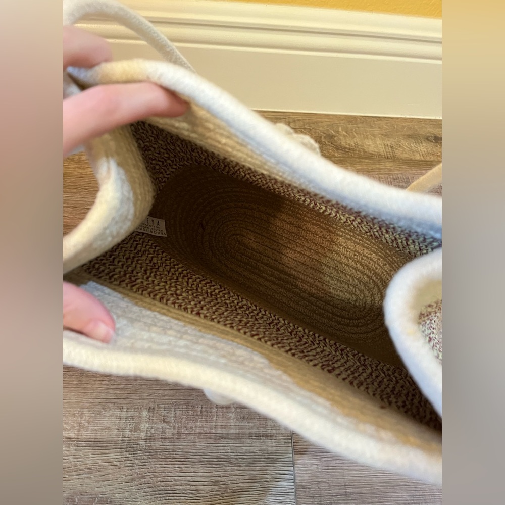 BEYA Rope/Jute Bucket Style Purse - Picture 6 of 9